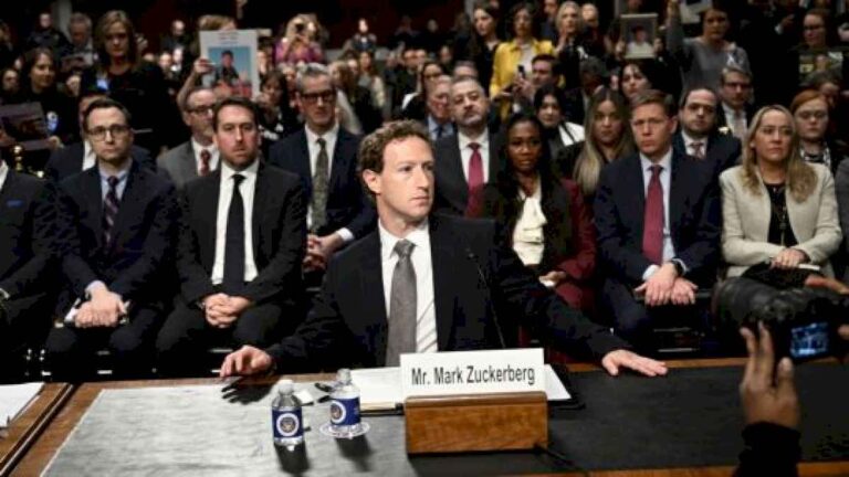 senadores-increparon-a-mark-zuckerberg-y-otros-directivos-de-redes-sociales-por-no-proteger-a-los-menores:-«tienen-sangre-en-sus-manos»