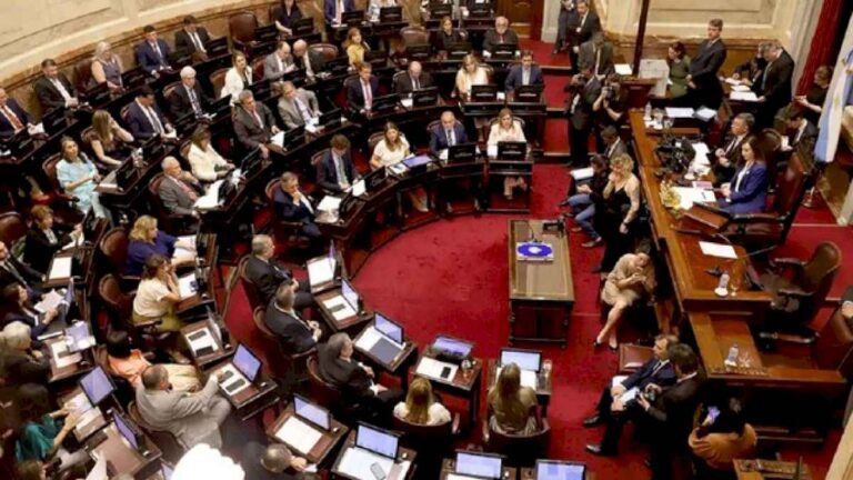 revelan-quienes-son-los-senadores-con-mayor-numero-de-asesores:-algunos-superan-los-40