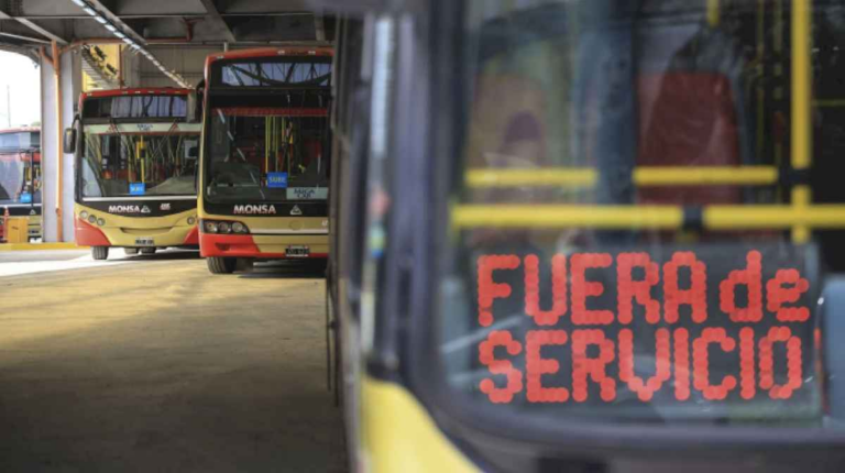 la-uta-anuncio-otro-paro-de-colectivos-en-parte-del-interior-del-pais:-que-ciudades-se-veran-afectadas