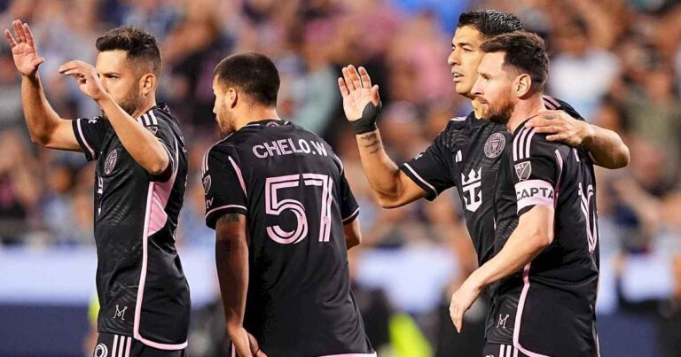 un-golazo-de-messi-y-el-olfato-de-suarez-le-devolvieron-la-sonrisa-al-inter-miami-en-kansas-para-trepar-en-la-mls