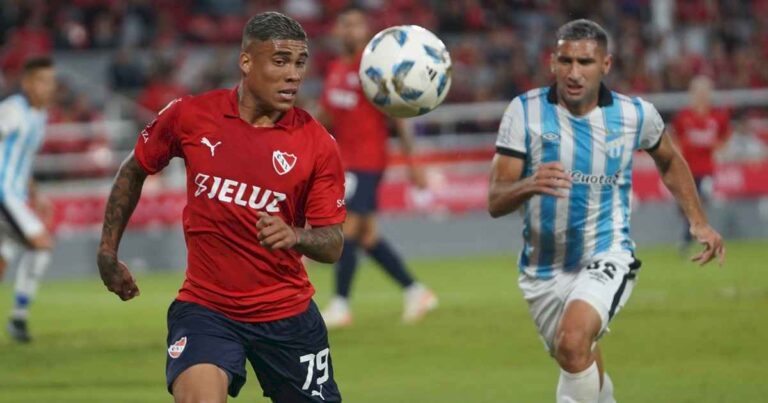 independiente-necesita-dinero-y-tevez-podria-perder-a-un-titular-importante