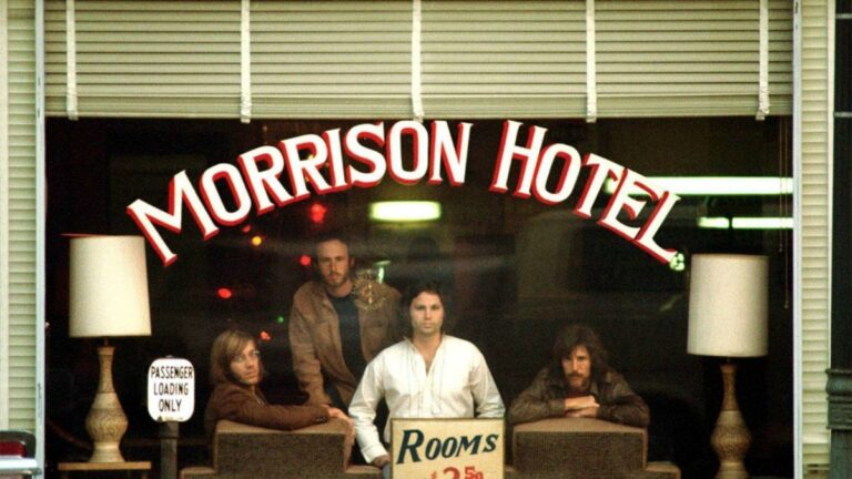 Un incendio destruyó el edificio retratado en la tapa del disco «Morrison Hotel» de The Doors