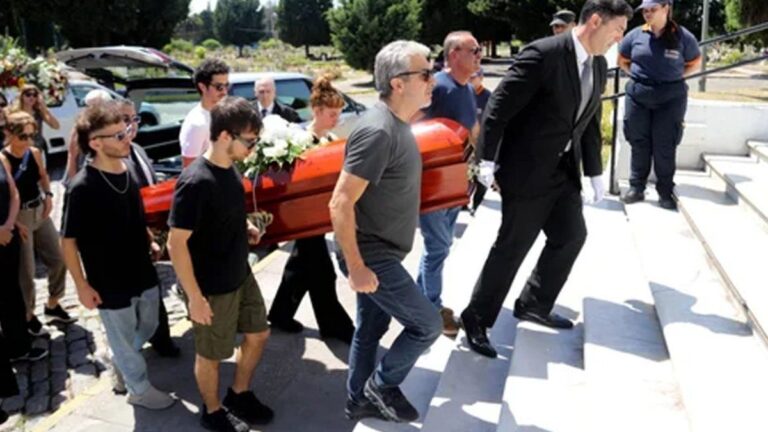 El último adiós a Alejandra Darín: así fue la conmovedora despedida en el cementerio de Chacarita