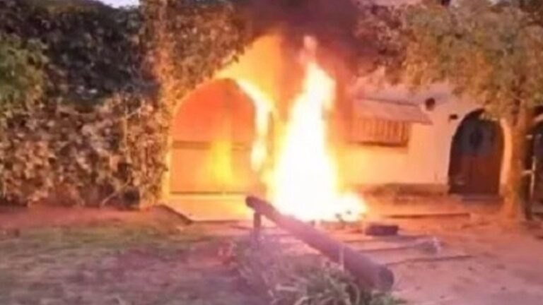Incendiaron la casa de una fiscal en Saladillo por el caso de la nena embarazada