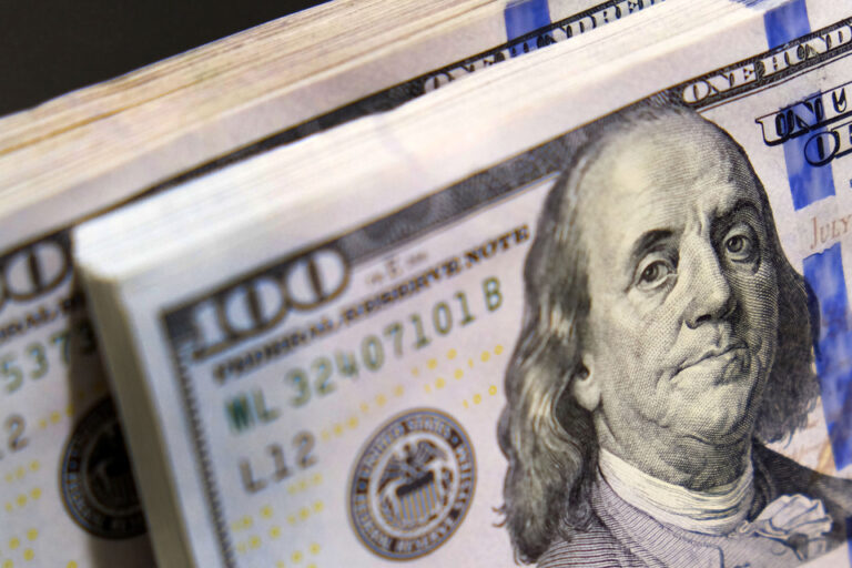 Dólar blue, dólar hoy: a cuánto cotizan el jueves 23 de enero de 2025