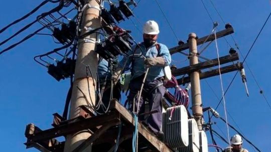 Córdoba bajo calor extremo: más de 30 barrios y localidades sin luz