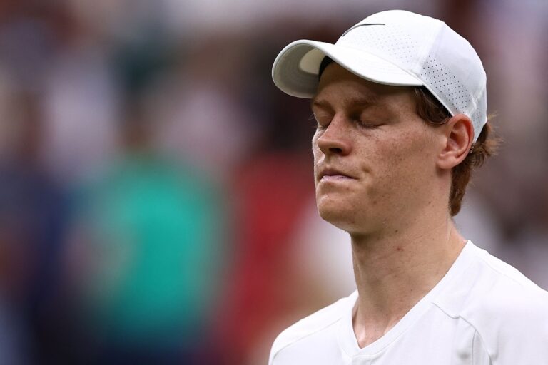 El tenista Jannik Sinner fue suspendido por tres meses por doping