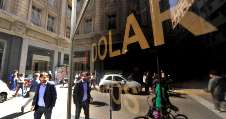 Dólar tarjeta hoy: a cuánto cotiza este viernes 21 de febrero