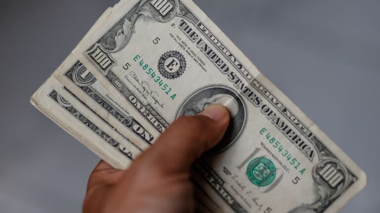 Dólar: a cuánto cotiza este lunes 17 de marzo de 2025