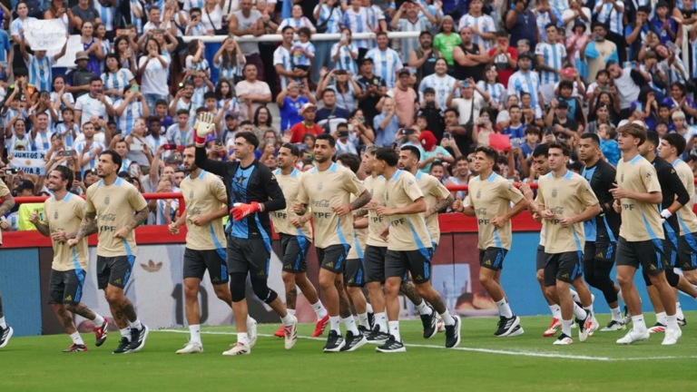 Una multitud acompañó a la Selección en el amistoso por Bahía Blanca: triunfo sobre el Sub 20