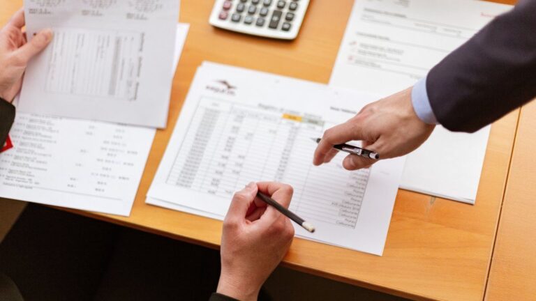 CABA avanza con un proyecto para hacer gratuitos 71 trámites para pymes y comercios