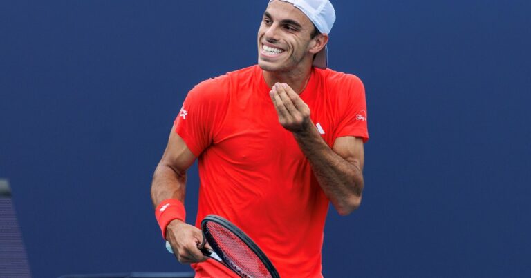 Francisco Cerúndolo borró de la cancha a Casper Ruud y pasó de fase en el Masters 1000 de Miami