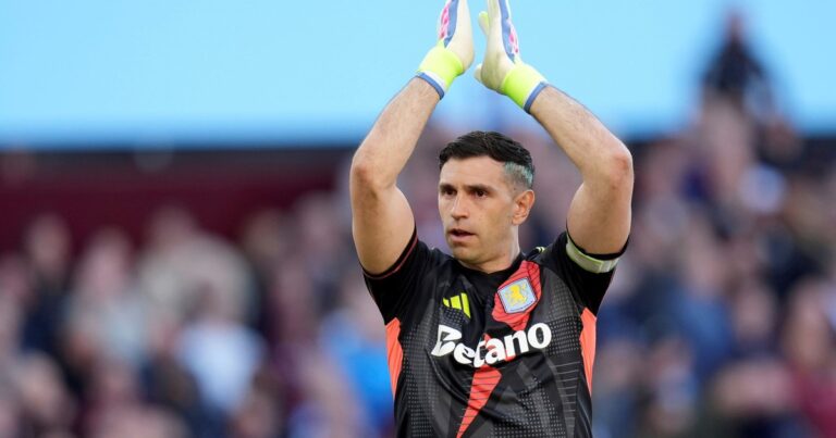 El Aston Villa del Dibu se llevó un triunfo clave ante el Nottingham Forest