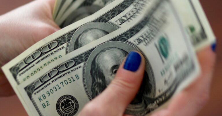 Dólar CCL hoy: a cuánto cotiza este domingo 13 de abril