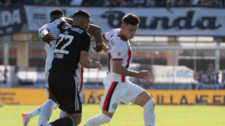 San Lorenzo no pasó del empate con Deportivo Riestra en el duelo de vecinos