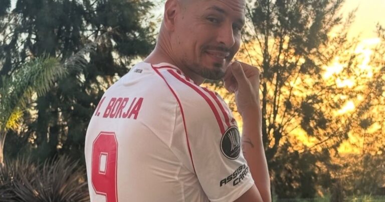 El regalo de Borja a un reconocido cantante de cumbia