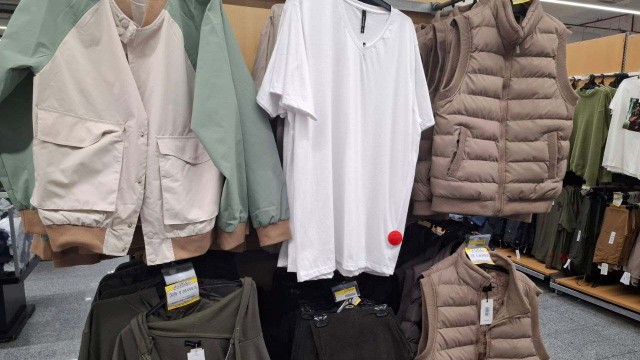 Supermercado Coto vende camperas, buzos y sweaters baratos y en cuotas por el Día del Padre