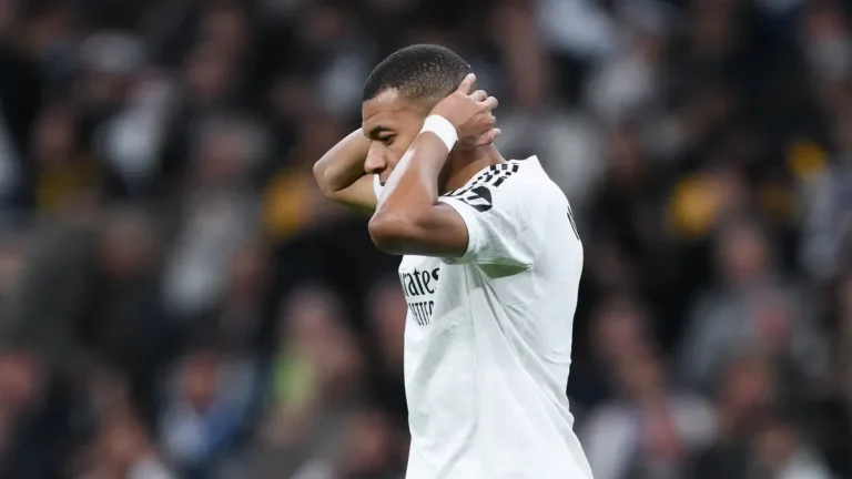 Investigan a Kylian Mbappé por supuestas donaciones a policías de Francia