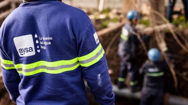 El Gobierno nacional iniciará el proceso para privatizar Aysa