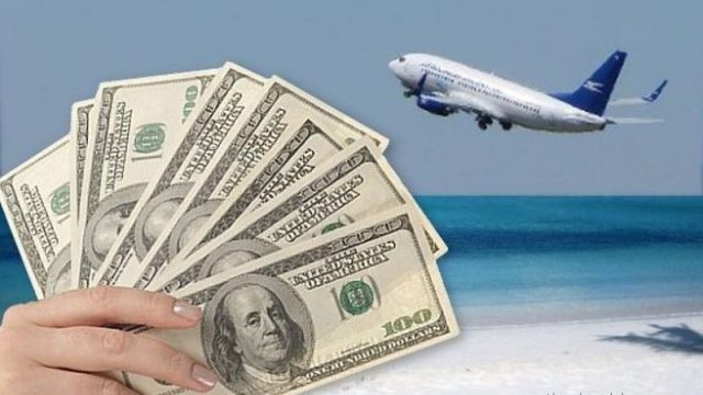 Dólar en fuga: en junio se fueron más de U$S 360 millones sólo por turismo