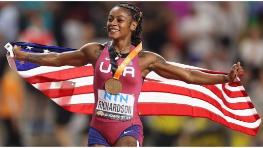 La campeona mundial de los 100 metros, ShaCarri Richardson, fue arrestada por pegarle a su novio
