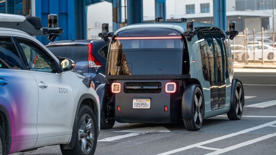 Regulador de Estados Unidos aprueba un coche sin conductor de Zoox de Amazon
