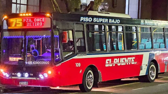 Cuánto cobrará de sueldo un chofer de colectivo por lo trabajado en agosto 2025: los montos de los próximos meses