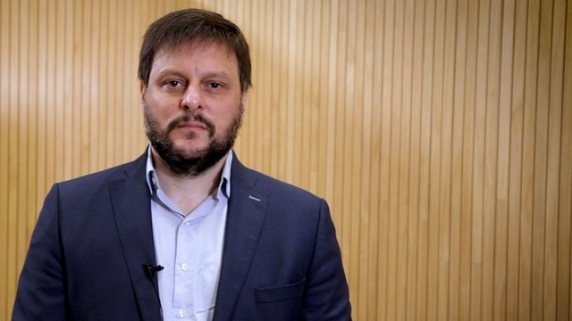 Para Leandro Santoro, Javier Milei necesita de la «victimización»