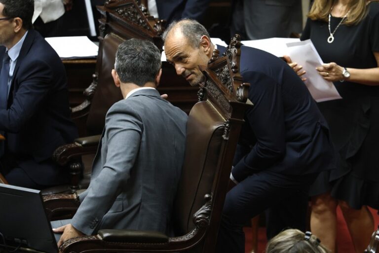 En el gobierno cuestionan a los Menem por la caída del ajuste a las universidades: «este Presupuesto no nos sirve»