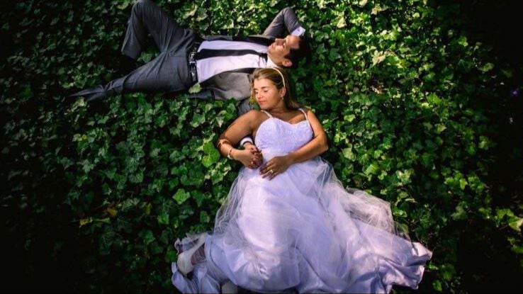 Se cruzaron en una app, apostaron y hoy celebran 10 años de matrimonio: Fuimos claros desde el principio