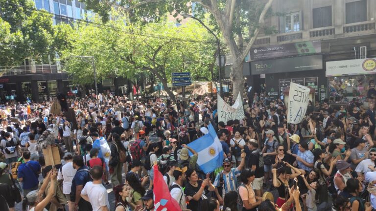 Estudiantes llaman a unir fuerzas por el agua y contra la Reforma Laboral en Mendoza