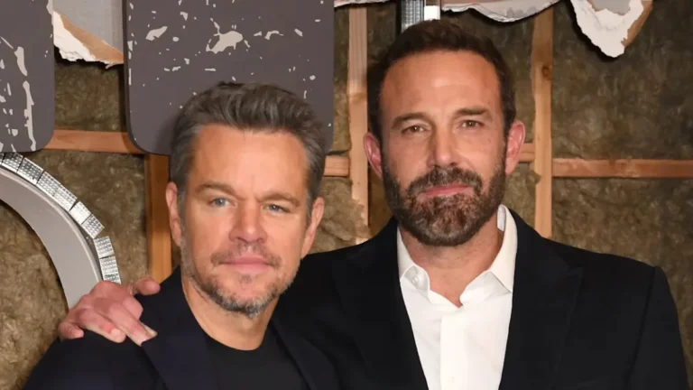 Matt Damon y Ben Affleck revelaron las presiones de Netflix para adaptar las películas para los «espectadores pendientes del celular»