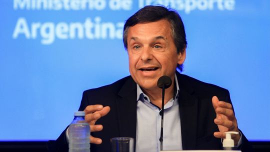 Diego Giuliano: Hay que actualizar la ley laboral, pero esta reforma baja a todos tres escalones