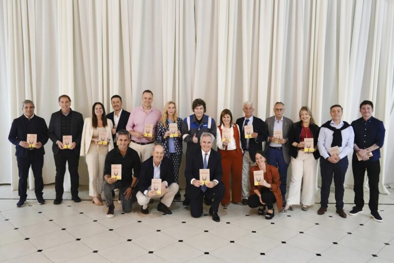 El Gobierno se prepara para la Asamblea Legislativa: cadena nacional, el pedido a los ministros y una cena en Olivos