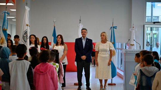 Jorge Macri inauguró el ciclo lectivo 2026 en una escuela en Barracas