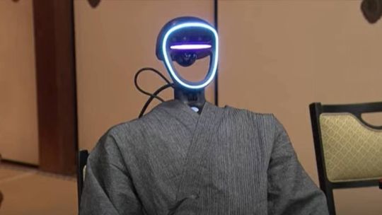 Japón presenta a Buddharoid, el monje robot que brinda consejos espirituales con inteligencia artificial