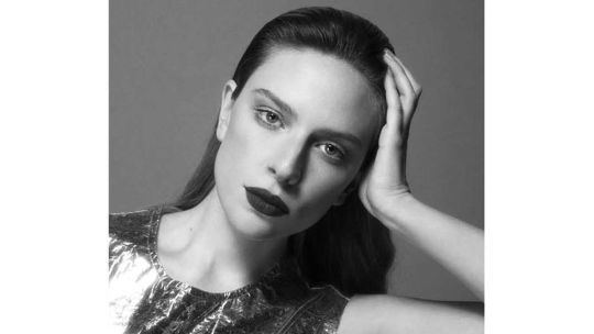 Andrea Carballo, actriz argentina, en una entrevista sobre la película 'La mujer del río'.