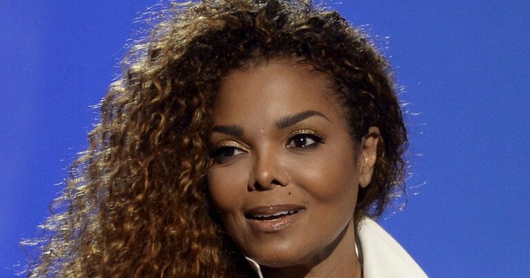 Fotografía de Janet Jackson y Michael Jackson en un evento público