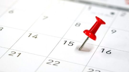 Calendario de feriados 2026 en Argentina con fechas de fines de semana largos