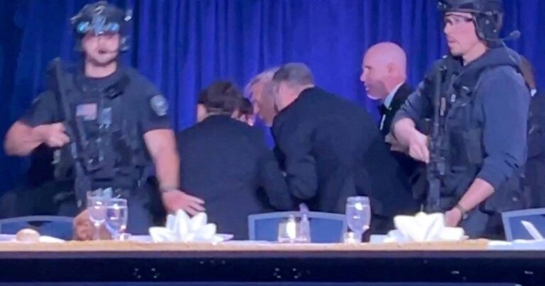 Evacuación de Donald Trump durante cena de corresponsales en hotel Hilton de Washington