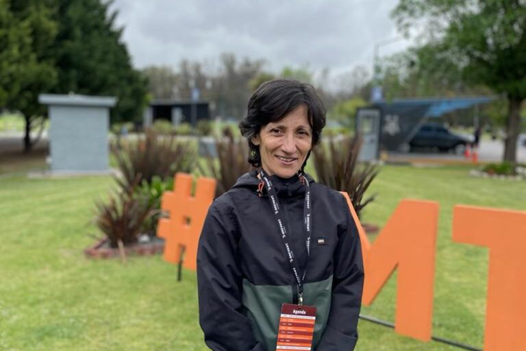 Retrato de la investigadora María Elena Otegui, especialista en maíz.