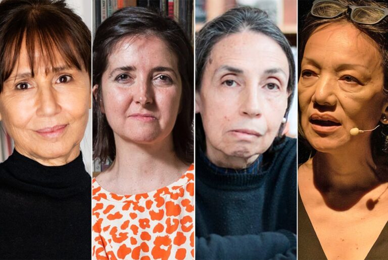 Vista interior del Centro Cultural Córdoba durante la Feria Tilde, con stands de libros y asistentes.