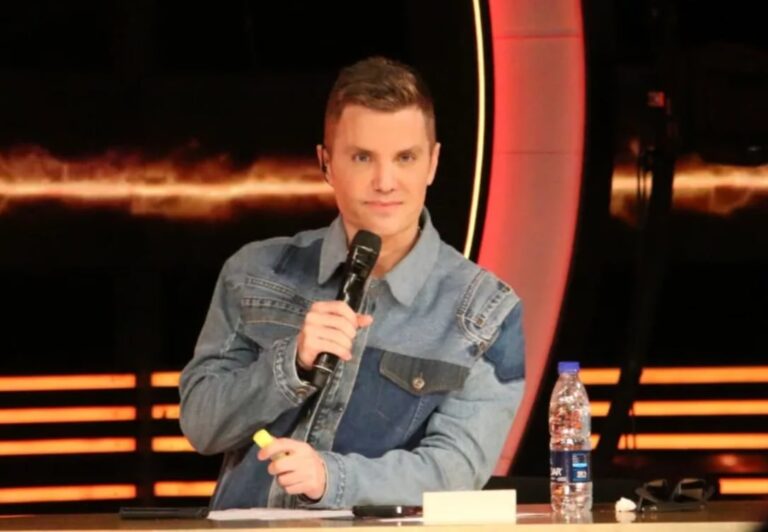 Participantes de Gran Hermano Generación Dorada durante una gala en el estudio de Telefe