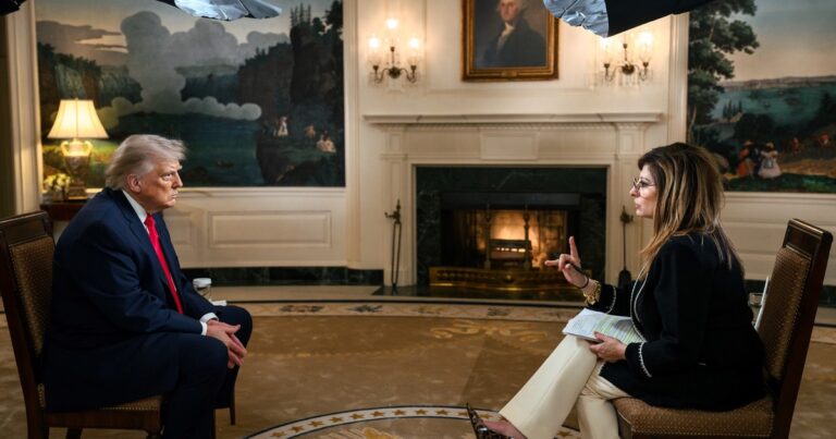 Donald Trump durante una entrevista sobre el conflicto con Irán