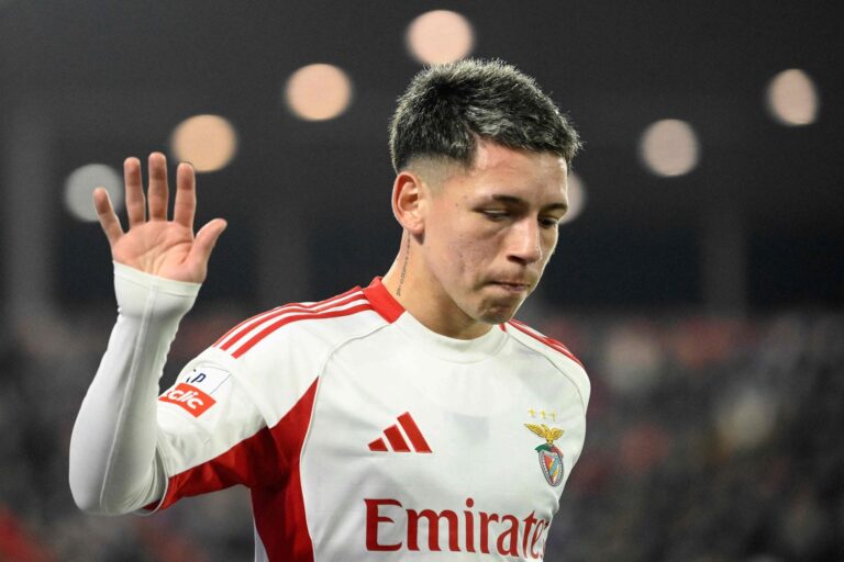 Gianluca Prestianni jugador del Benfica durante un partido de Champions League