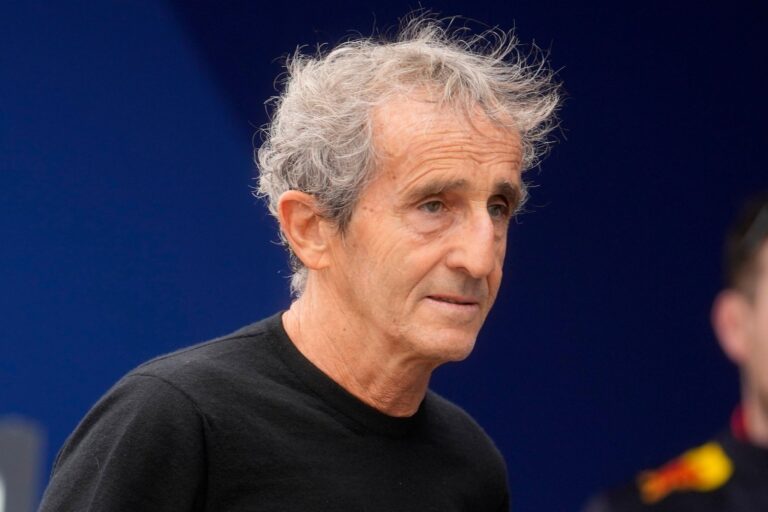Alain Prost en un evento de Fórmula 1