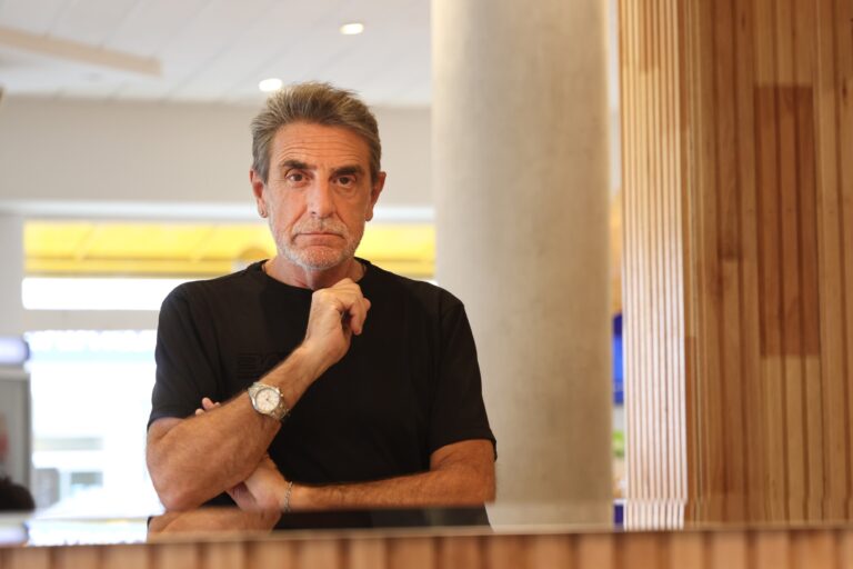 Andrés Vicente en el Teatro Apolo durante la obra Berlín, Berlín