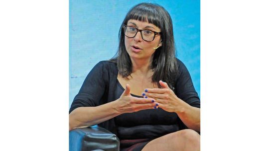 Cecilia Rikap en entrevista sobre monopolios intelectuales y tecnología