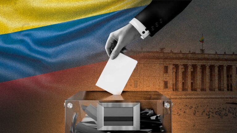 Testigos electorales en mesa de votación