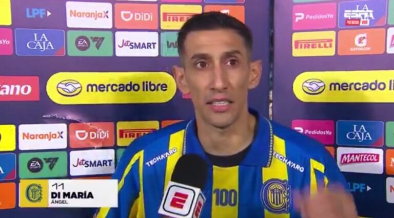 Ángel Di María con gesto de molestia durante el partido entre Rosario Central y River Plate